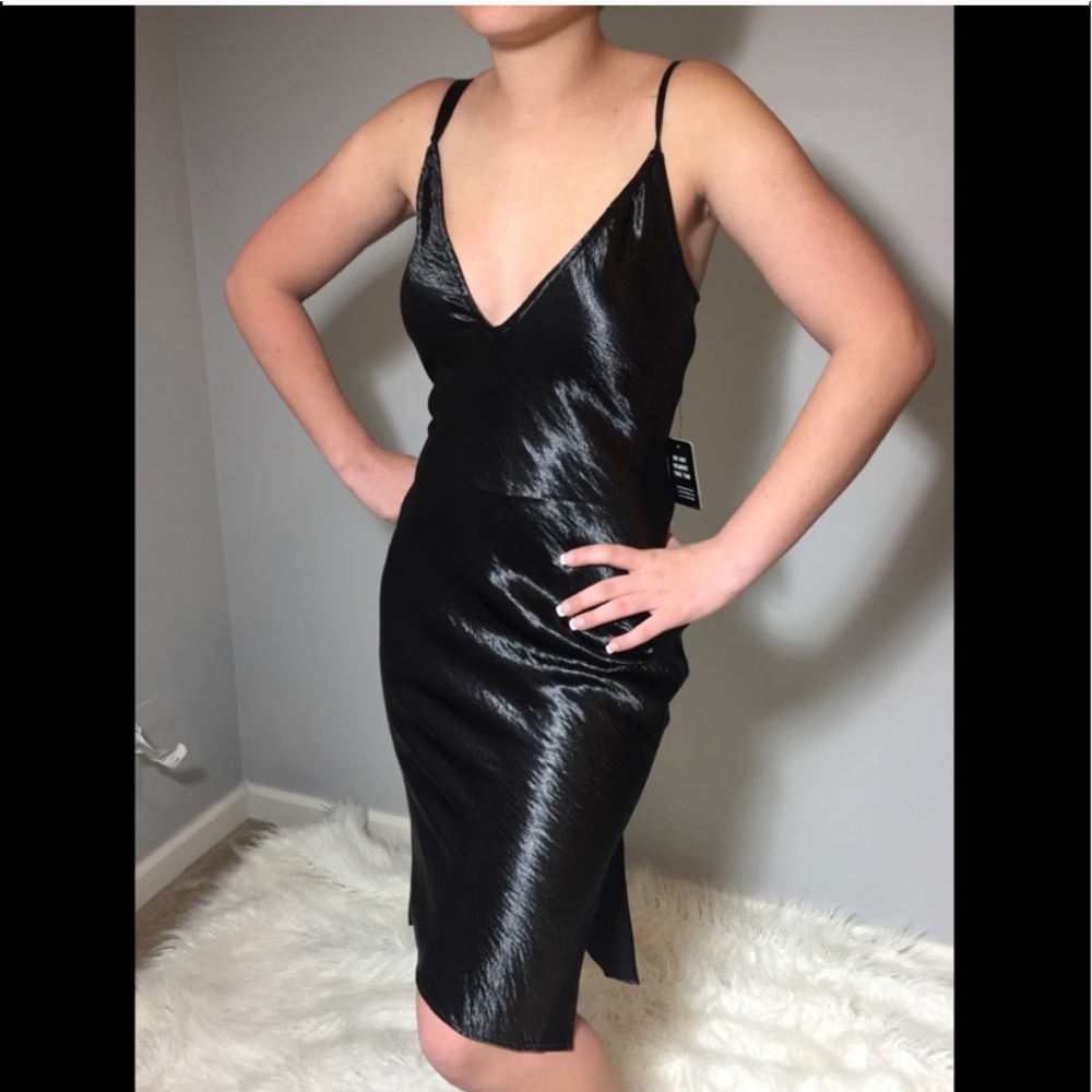 Express- Woman’s Low Neck Fitted Dress
